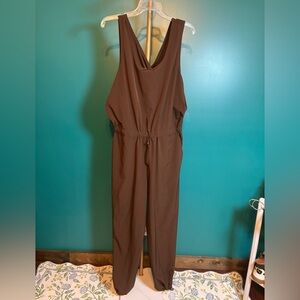 Mondetta Brown Sleeveless Jumpsuit with Rounded Neckline